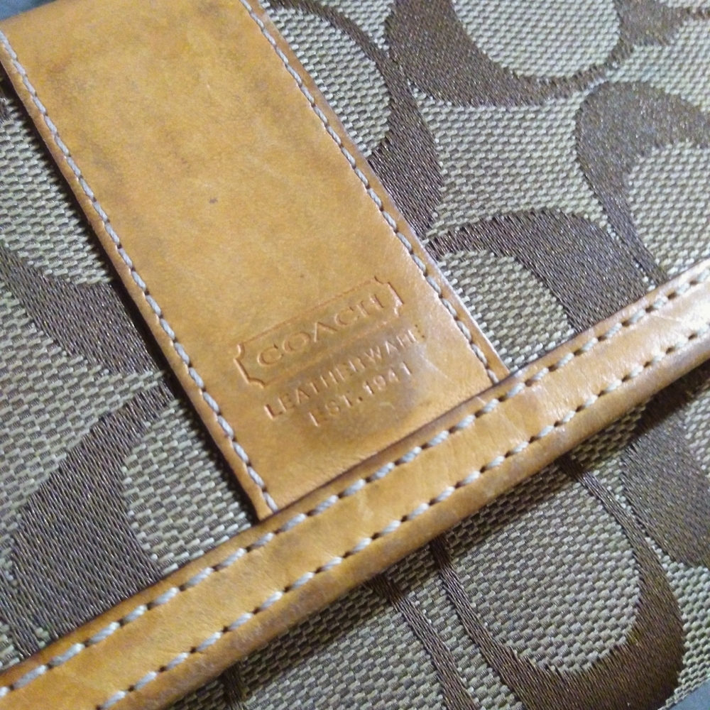 Coach wallet
